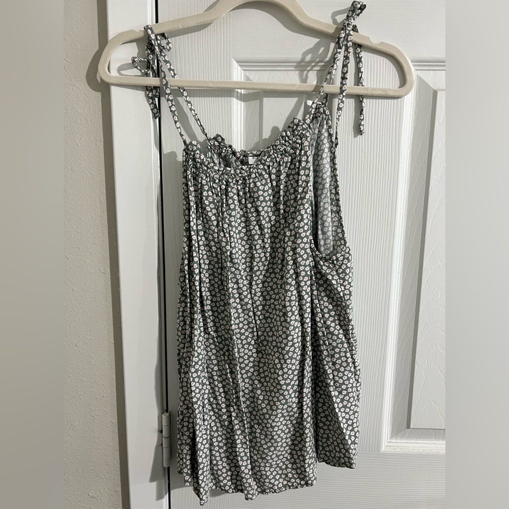 Gap Black And White Smocked Camisole